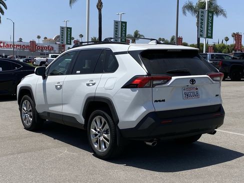 Certified 2025 Toyota RAV4 XLE Premium FWD image 4