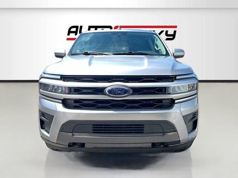 Used 2022 Ford Expedition Max XLT AWD/4WD image 2