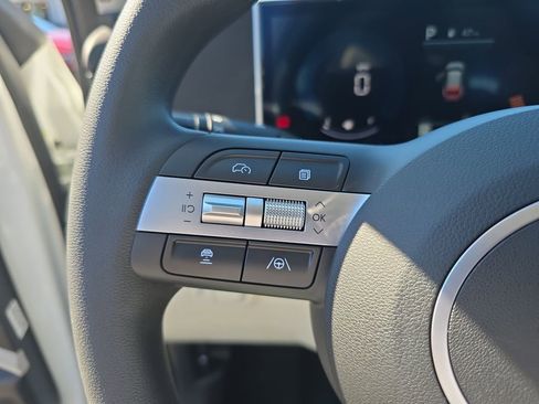 Certified 2026 Hyundai Tucson SE FWD image 17