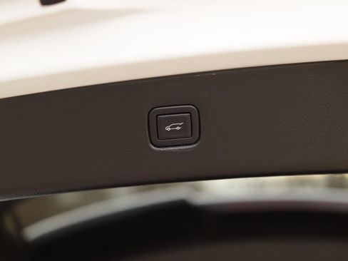 Used 2023 Chevrolet Blazer Premier w/ Enhanced Convenience Package image 33