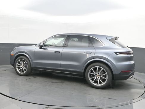 New 2026 Porsche Cayenne AWD/4WD image 2