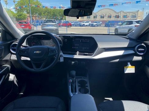 New 2026 Chevrolet Trax LS FWD image 2