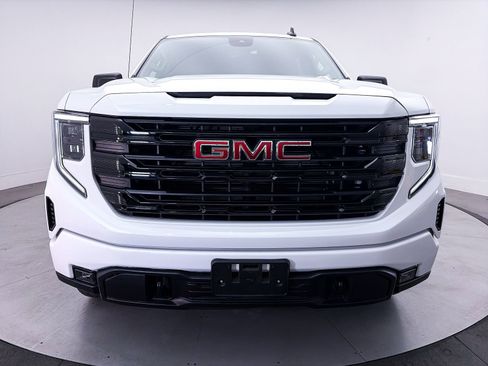 Used 2024 GMC Sierra 1500 Elevation w/ X31 Off-Road Package AWD/4WD image 12