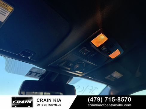 Used 2021 Toyota Tacoma TRD Off-Road image 12