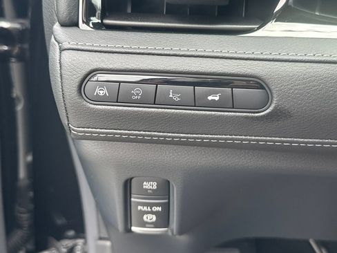 Used 2025 INFINITI QX80 Sensory AWD/4WD image 30