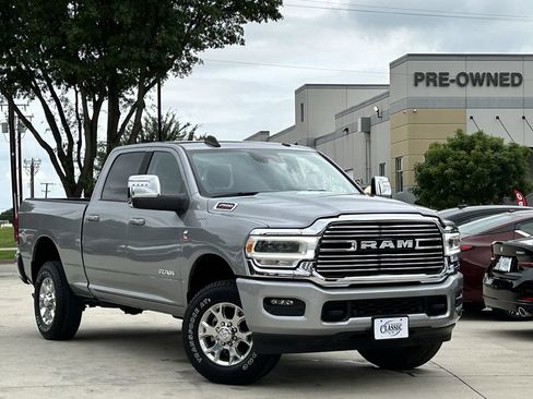 Used 2024 RAM 2500 Laramie w/ Safety Group AWD/4WD image 2