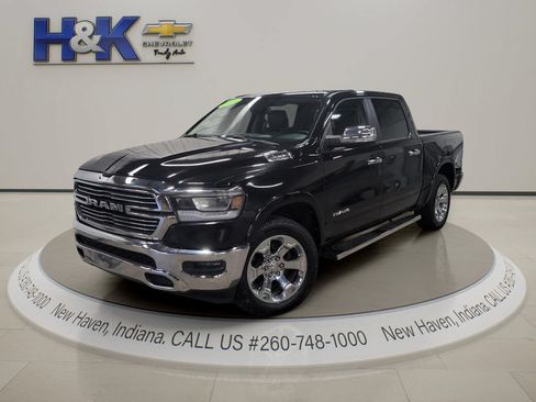 Used 2019 RAM 1500 Laramie AWD/4WD image 3