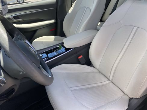 Certified 2023 Hyundai Sonata SEL FWD image 21