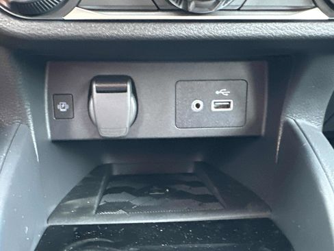 New 2025 Nissan Versa SV w/ Trunk Package image 37