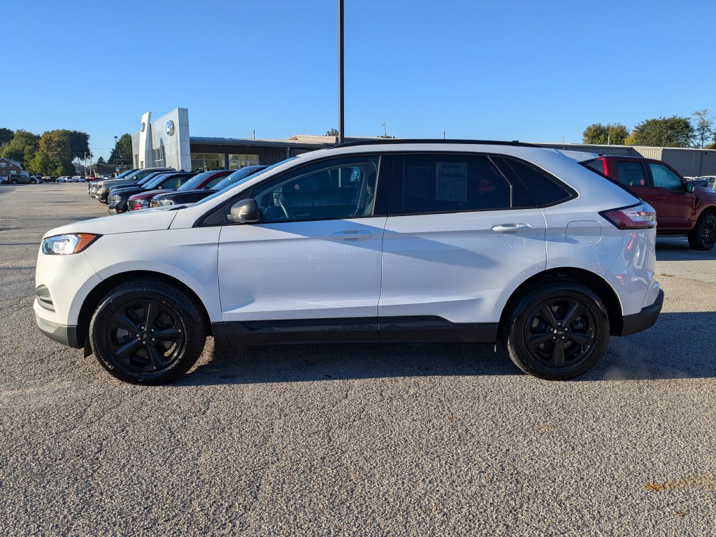 Used 2024 Ford Edge SE AWD/4WD image 7