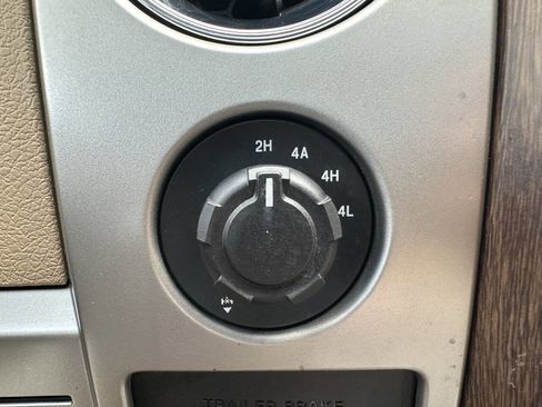 Used 2014 Ford F150 Lariat w/ Equipment Group 501A Mid AWD/4WD image 23