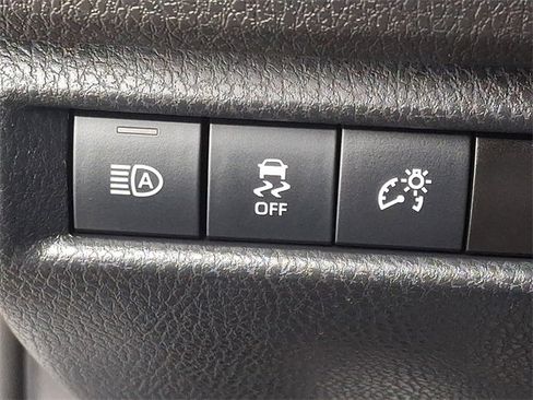 Used 2025 Toyota Camry SE image 25