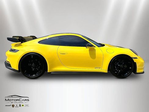 Used 2022 Porsche 911 GT3 RWD image 6