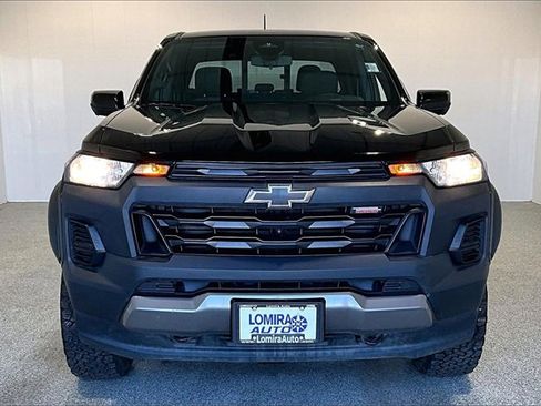 Used 2023 Chevrolet Colorado Trail Boss w/ Technology Package image 2