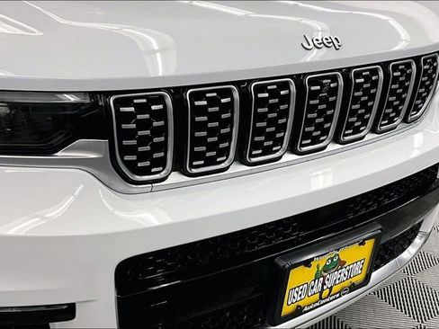 Used 2023 Jeep Grand Cherokee L Summit AWD/4WD image 35