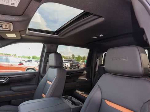 New 2026 GMC Sierra 1500 AT4 w/ AT4 Premium Package AWD/4WD image 8