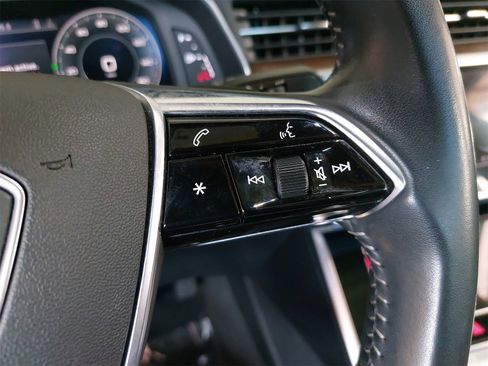 Used 2019 Audi A6 3.0T Premium Plus w/ Premium Plus Package image 18