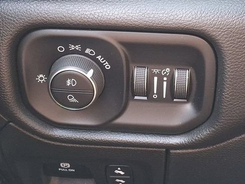 Used 2022 RAM 1500 Laramie AWD/4WD image 25