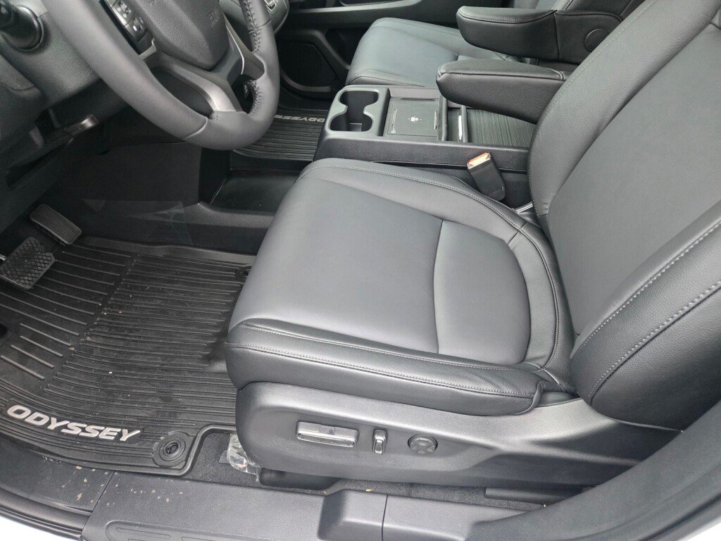 New 2026 Honda Odyssey EX-L image 11
