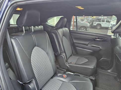 Used 2021 Toyota Highlander XSE image 14