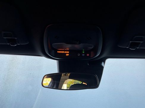 Used 2025 Buick Envista Sport Touring image 15