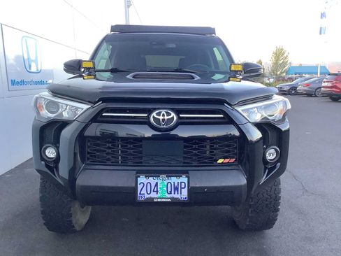 Used 2021 Toyota 4Runner TRD Off-Road Premium w/ Moonroof Package AWD/4WD image 9