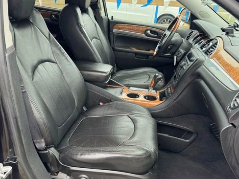 Used 2011 Buick Enclave CXL image 11