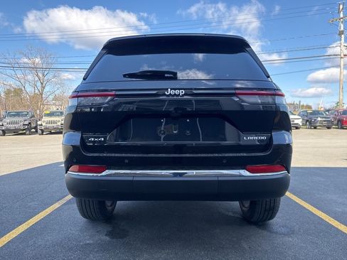 New 2026 Jeep Grand Cherokee Laredo AWD/4WD image 4