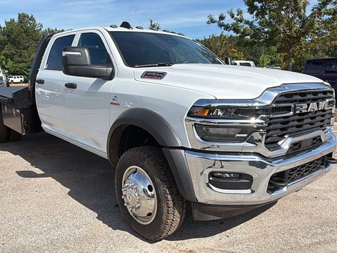 New 2026 RAM 5500 Tradesman w/ Chrome Appearance Group AWD/4WD image 5