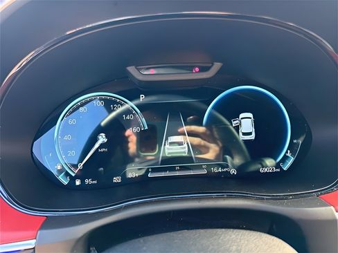 Used 2022 Genesis GV70 3.5T Sport w/ Sport Prestige Package image 20