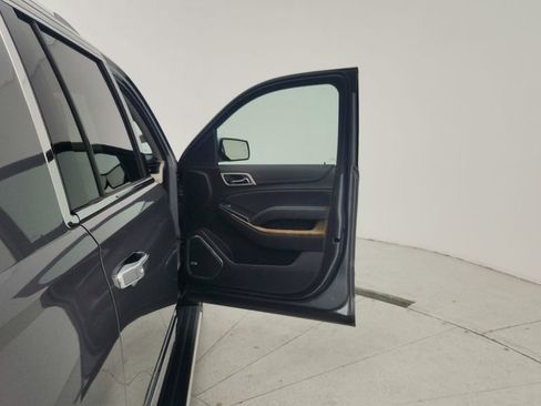 Used 2020 GMC Yukon XL Denali w/ Open Road Package image 25