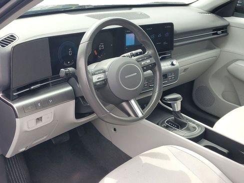 Used 2025 Hyundai Kona SEL AWD/4WD image 7