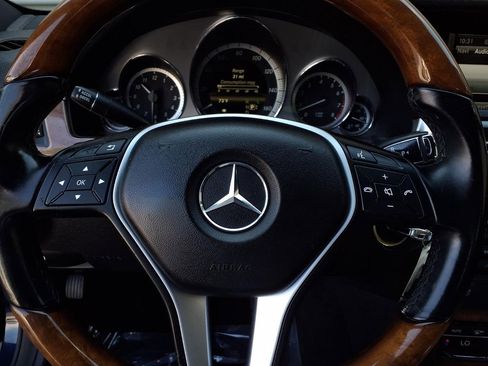Used 2013 Mercedes-Benz E 350 Sedan image 9