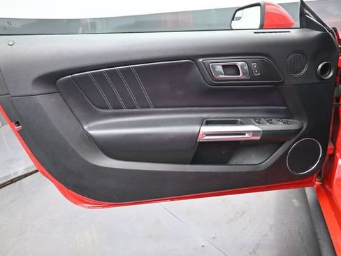 Used 2020 Ford Mustang Premium RWD image 9