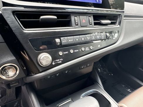 Used 2023 Lexus ES 350 w/ Premium Package FWD image 19