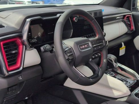New 2026 GMC Canyon AT4X w/ AT4X AEV Edition AWD/4WD image 10