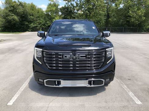 Used 2025 GMC Sierra 1500 Denali Ultimate AWD/4WD image 9