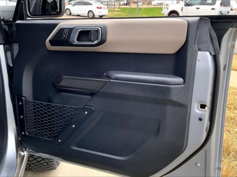 Used 2024 Ford Bronco Wildtrak image 21