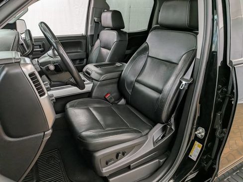 Used 2018 Chevrolet Silverado 1500 LTZ Z71 w/ LTZ Plus Package AWD/4WD image 13