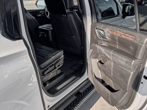 Used 2022 Chevrolet Suburban Z71 w/ Z71 Off-Road Package image 34