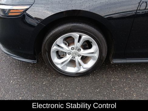 Certified 2024 Honda Accord LX image 9