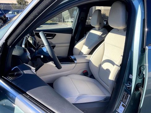 New 2026 Mercedes-Benz GLC 300 4MATIC image 9