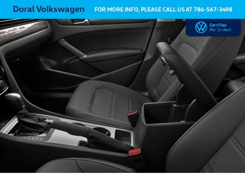 Used 2021 Volkswagen Passat 2.0T SE FWD image 9