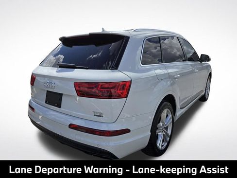 Used 2018 Audi Q7 3.0T AWD/4WD image 10