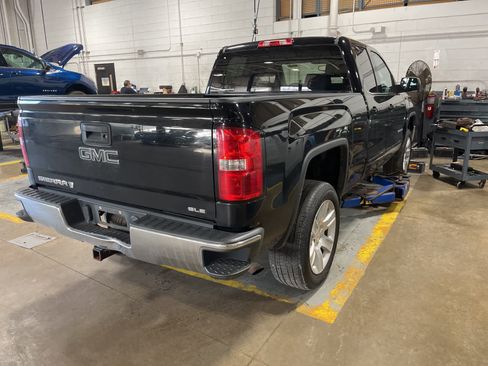 Used 2015 GMC Sierra 1500 SLE w/ SLE Value Package image 14