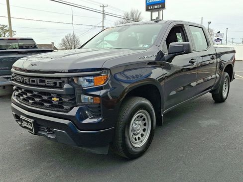 Used 2024 Chevrolet Silverado 1500 W/T image 3