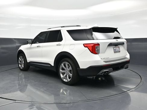 Used 2020 Ford Explorer Platinum w/ Premium Technology Package AWD/4WD image 7