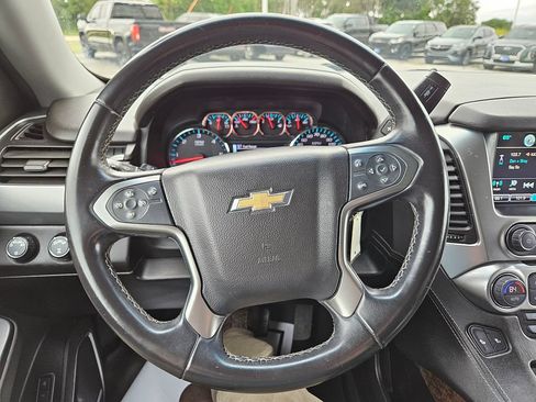 Used 2018 Chevrolet Suburban LT AWD/4WD image 11
