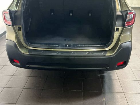 Used 2024 Subaru Outback Premium AWD/4WD image 10