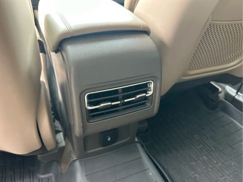 Used 2021 Lincoln Corsair AWD w/ Rear Removable Package Tray image 18